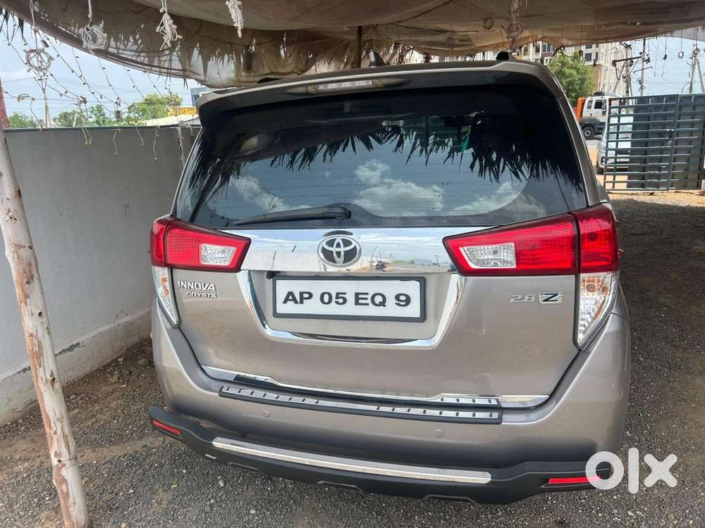 Toyota Innova Crysta 2018