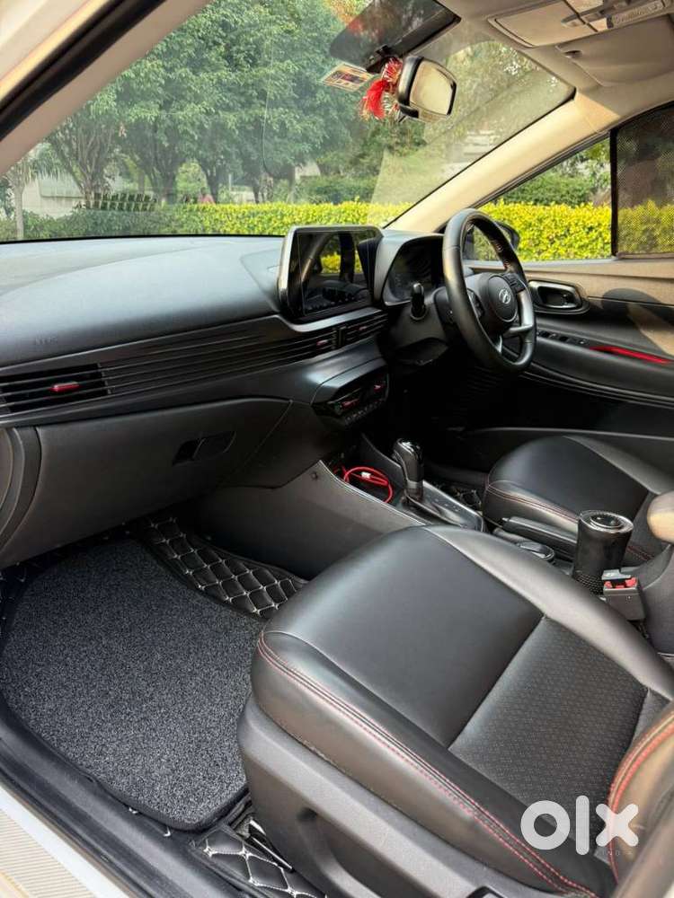 Hyundai I20 Asta (o) 1.2 Ivt Dual Tone, 2022, Petrol