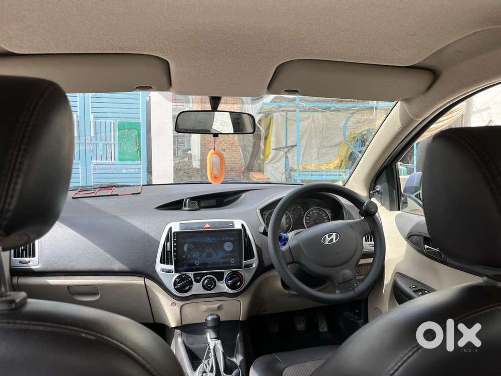 Hyundai Car Manual 2012