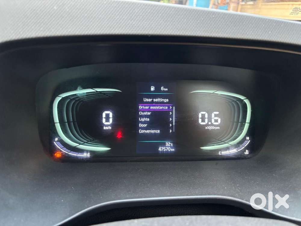 Kia Carens 1.4 Premium Turbo 7 Str, 2022, Petrol