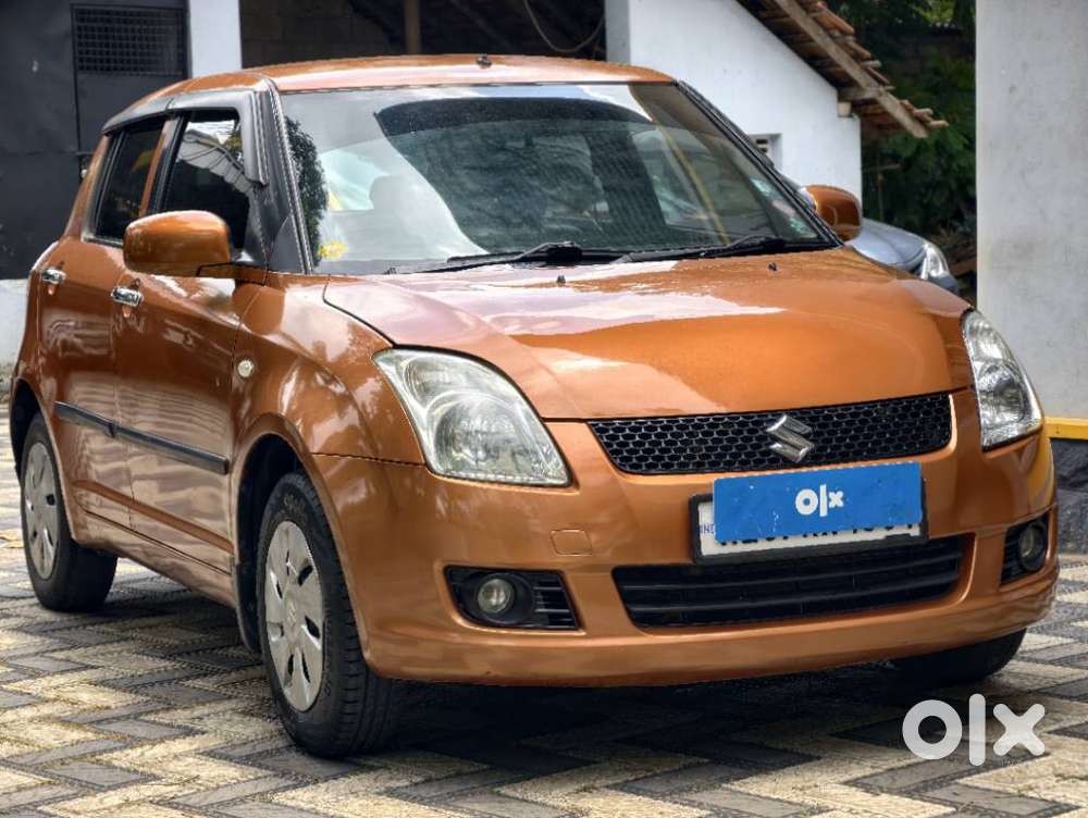 Maruti Suzuki Swift Vxi + Manual, 2005, Petrol