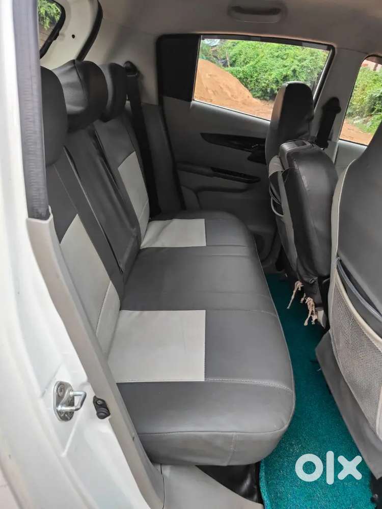 Mahindra Kuv100 Nxt 2017 Petrol 50000 Km Driven