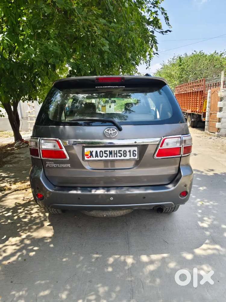 Toyota Fortuner 2010 Diesel 310000 Km Driven