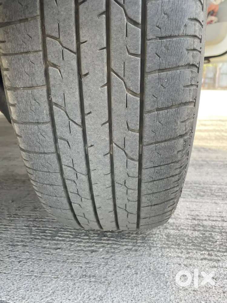 Mahindra Quanto C8