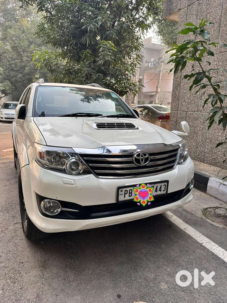 Toyota Fortuner 2015 Automatic 4x4 Well Maintained