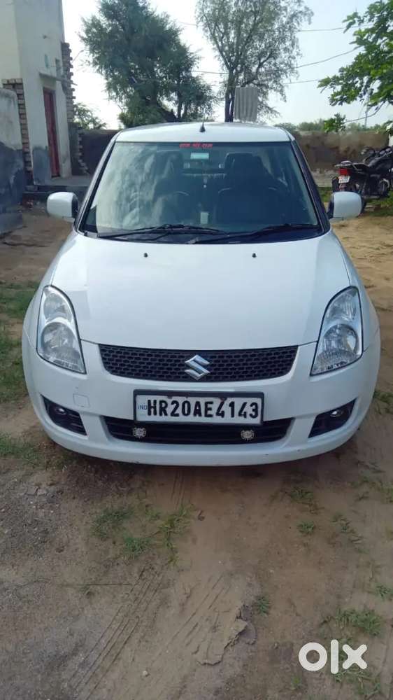 Maruti Suzuki Dzire 2015 Diesel 130000 Km Driven
