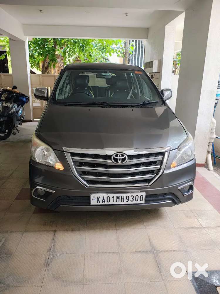 Toyota Innova 2012 Diesel 190000 Km Driven