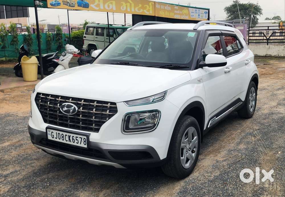 Hyundai Venue S 1.2 Petrol, 2022, Petrol