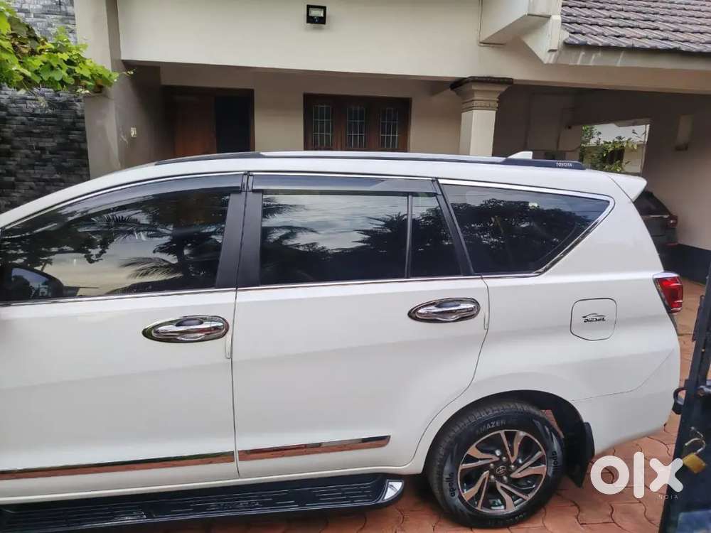 Toyota Innova Crysta 2022