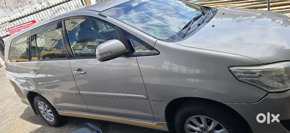 Toyota Innova Diesel 2012