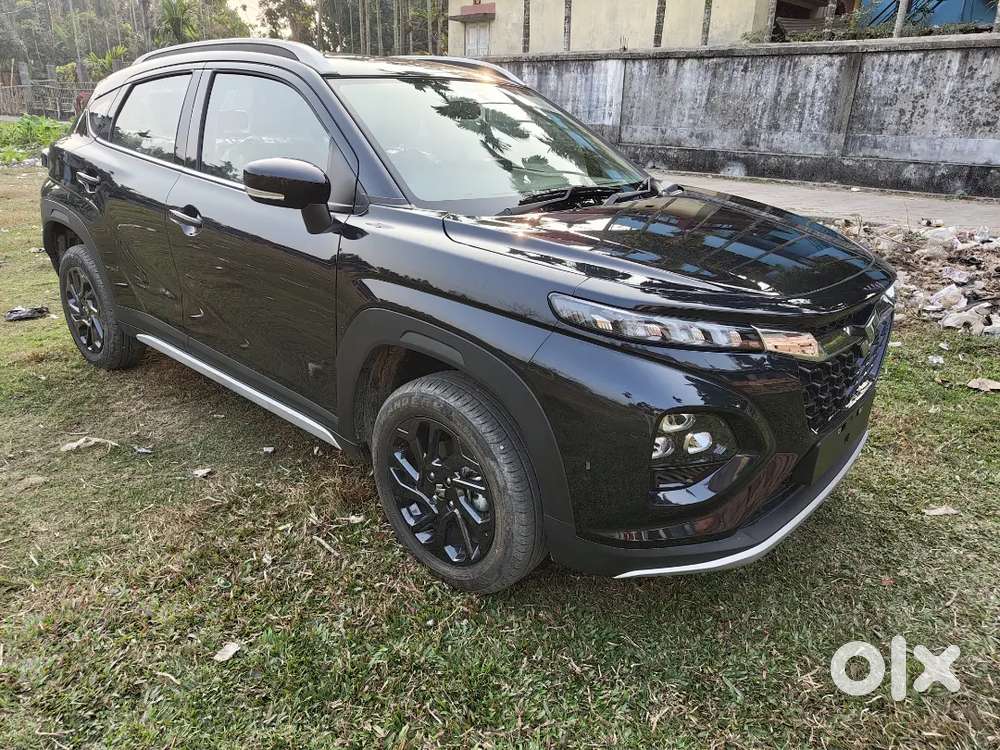 Maruti Suzuki Fronx 2025 Petrol 2300 Km Driven