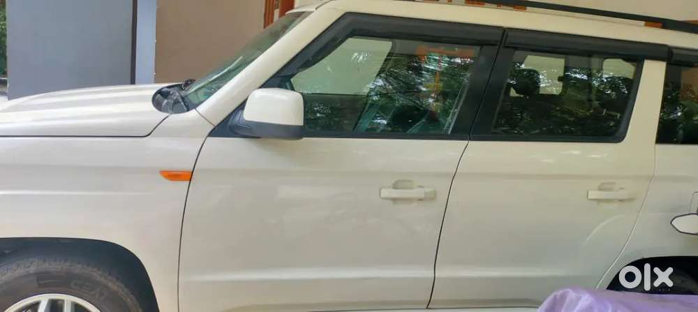 Mahindra Tuv 300 2017 Diesel 62000 Km Driven