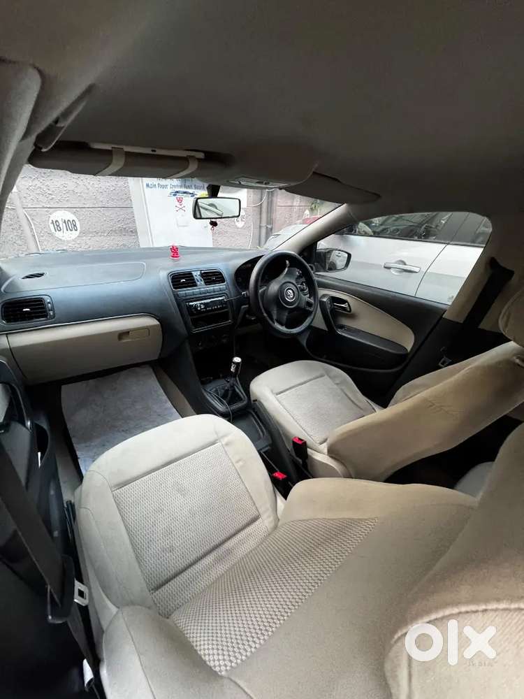 Volkswagen Polo 2011 Car