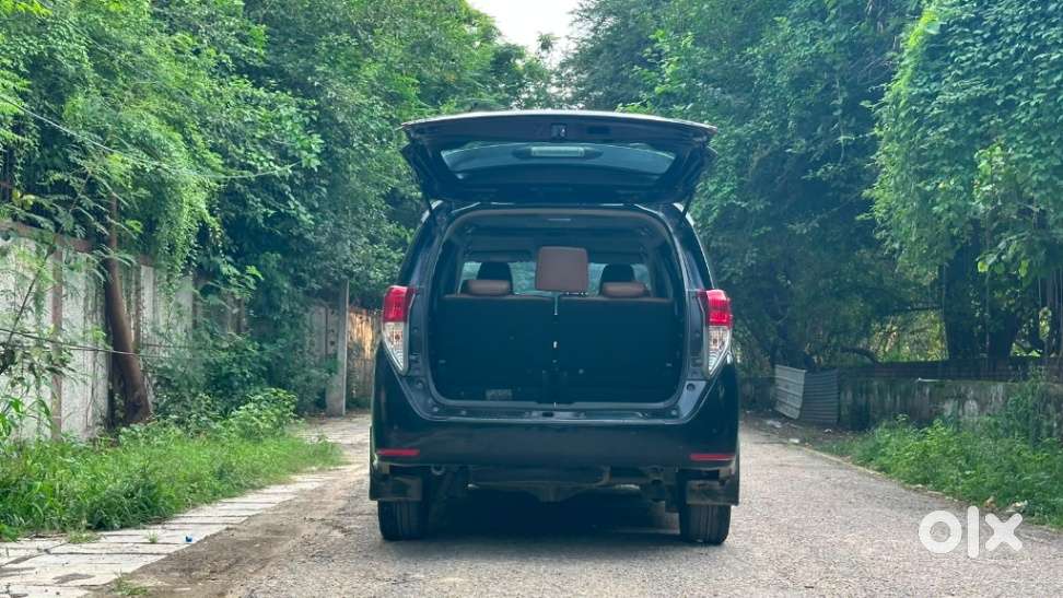 Toyota Innova Crysta [2020-ongoing] 2.7 Zx At 7 Str, 2022, Petrol