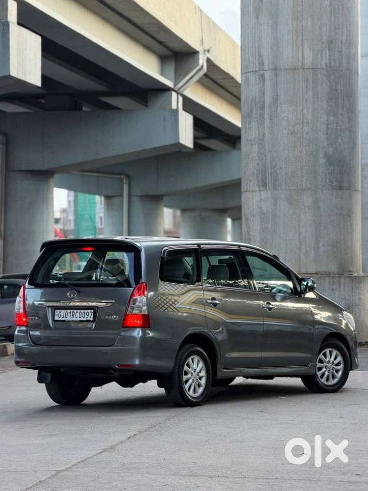 Toyota Innova 2.0 V, 2013, Diesel