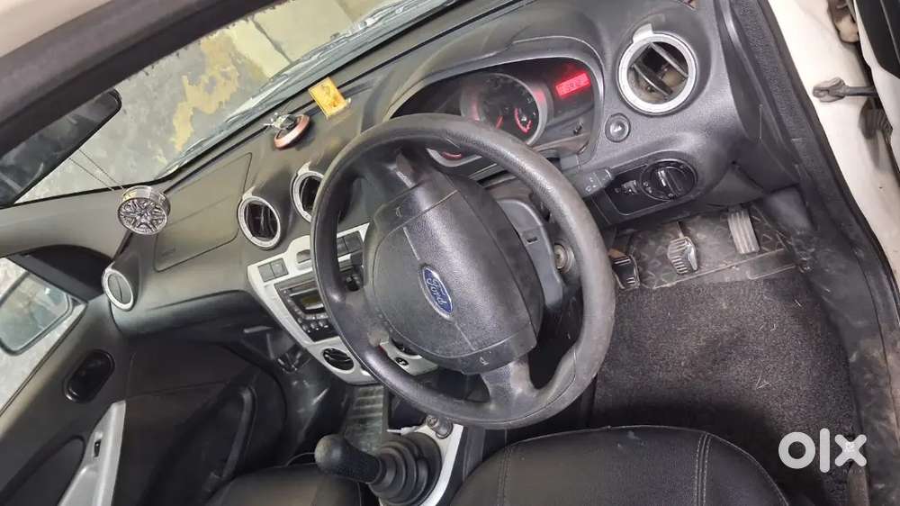 Ford Figo 2011 Top Model