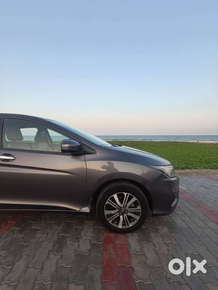 Honda City I-vtec V, 2018, Petrol