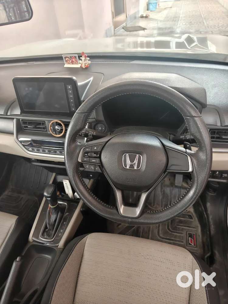 Vx Cvt Honda Elevate