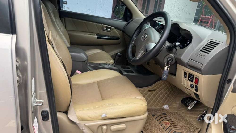 Toyota Fortuner 2012  Automatic Diesel