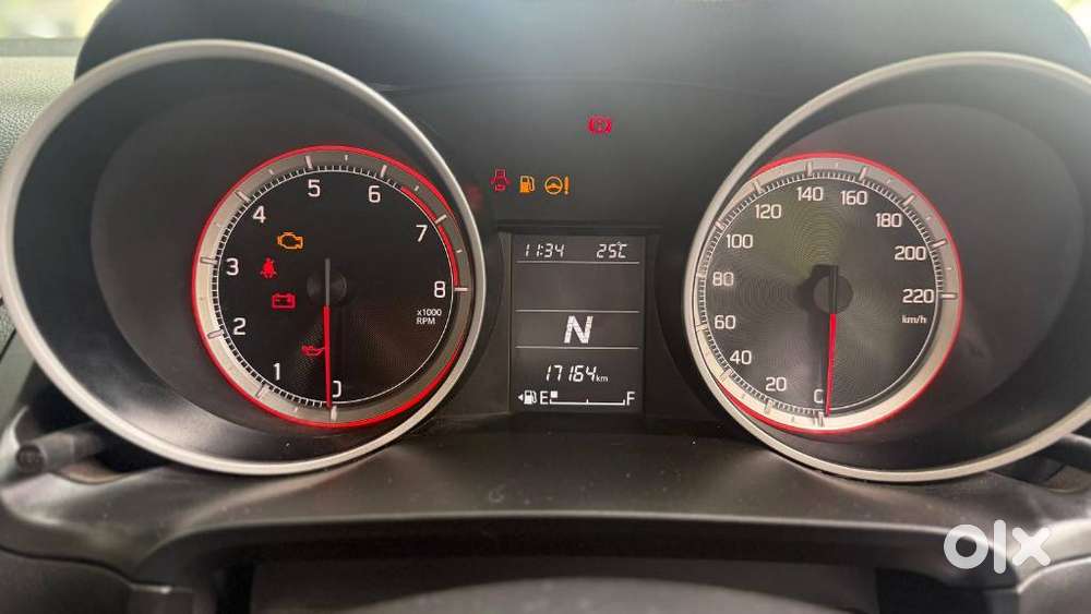 Maruti Suzuki Swift Amt Vxi, 2018, Petrol