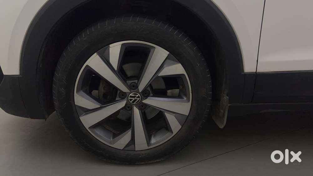Volkswagen Taigun Topline 1.0 Tsi At (electric Seats), 2022, Petrol