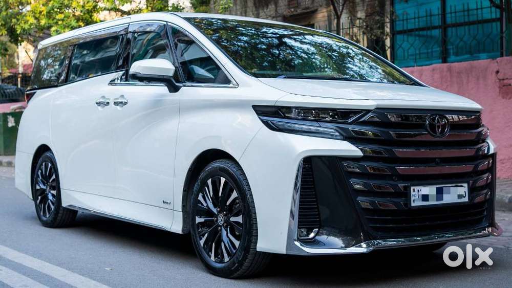 Toyota Vellfire Vip – Executive Lounge, 2024, Petrol