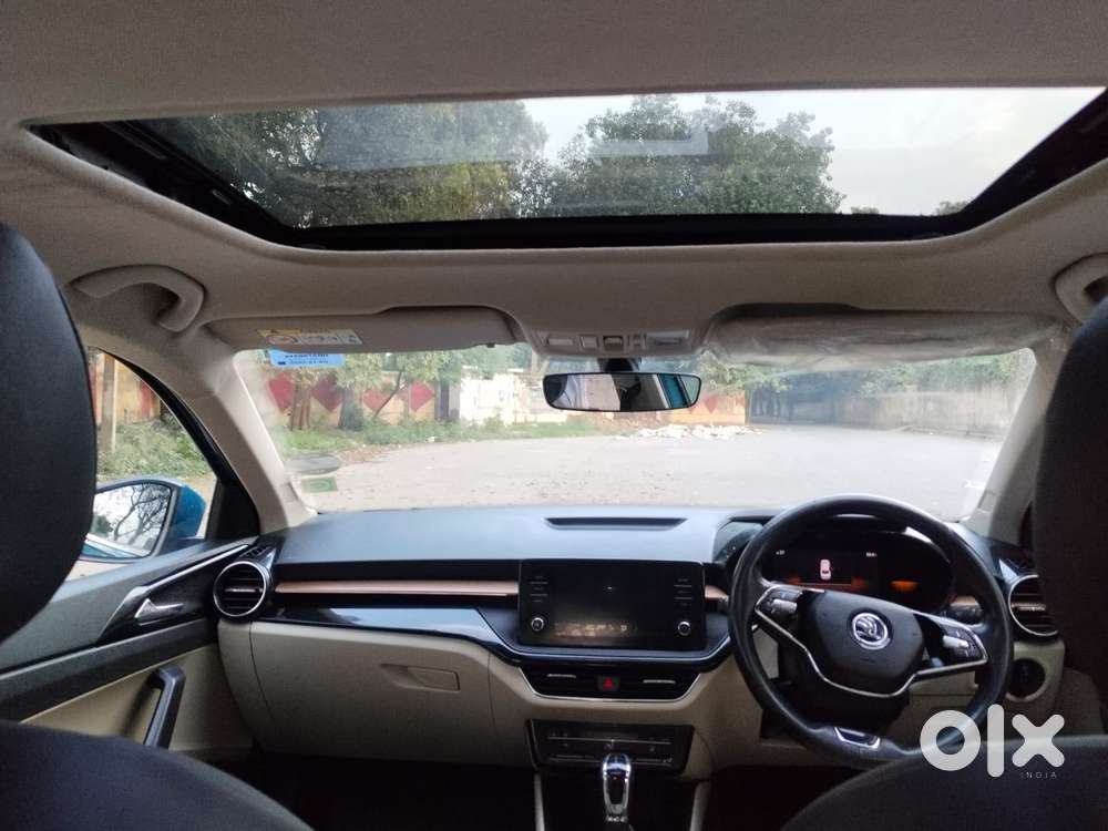 Skoda Slavia 1.0 Tsi Style At, 2022, Petrol