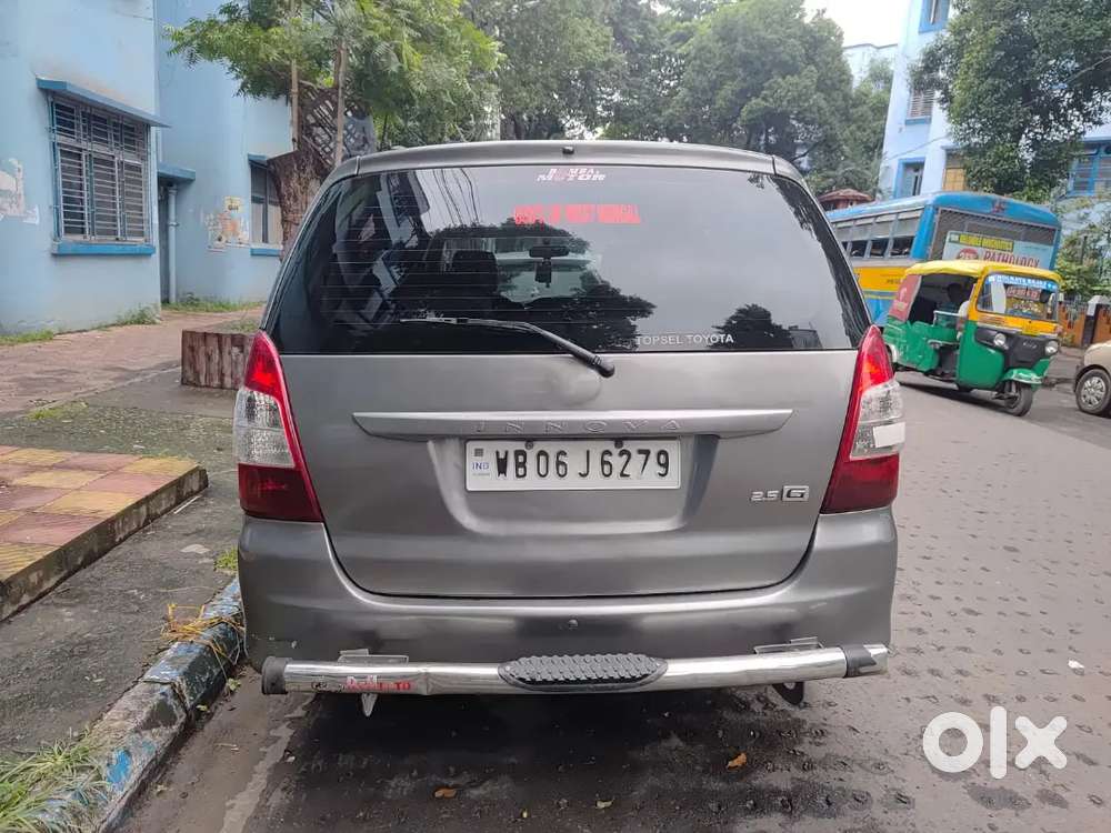 Toyota Innova Hycross 2012 Diesel Automatic