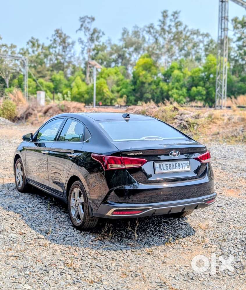 Hyundai Verna 1.5 Mpi Mt Sx (o), 2022, Petrol