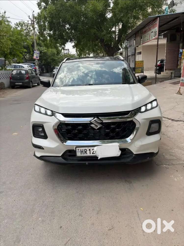 Maruti Suzuki Grand Vitara 2023 Petrol Well Maintained