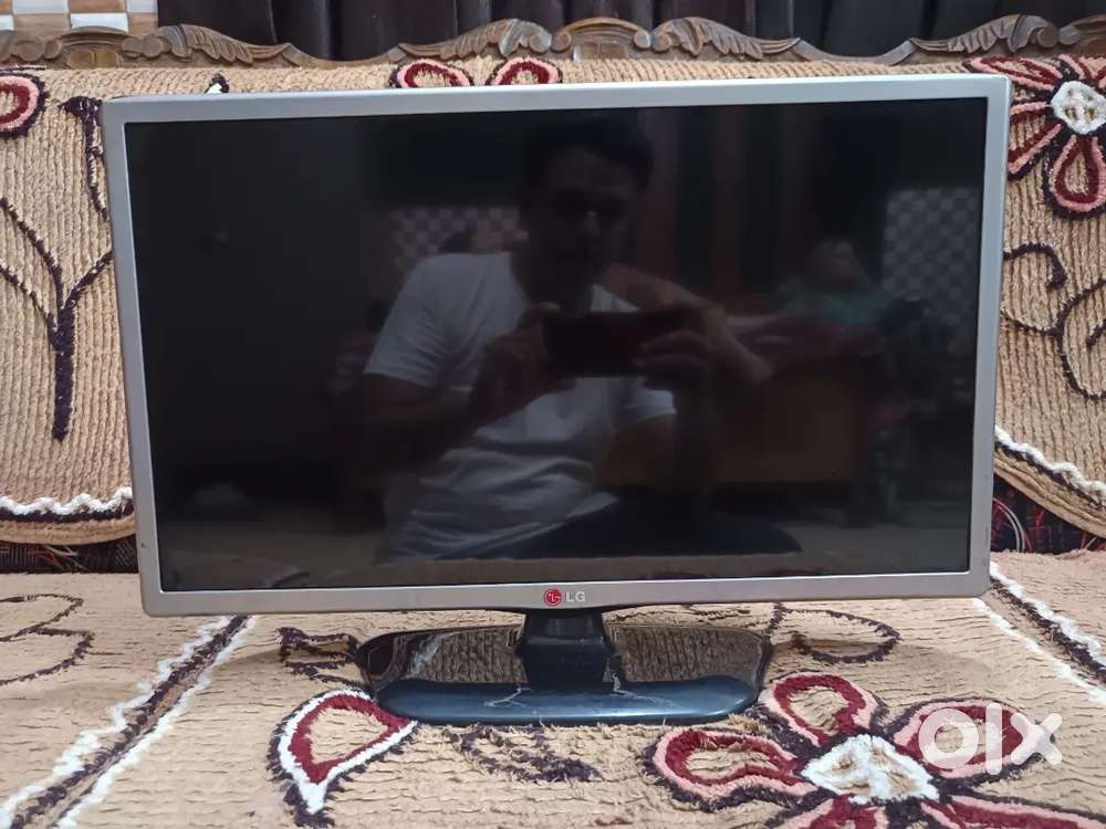 LG LED TV (55CM)