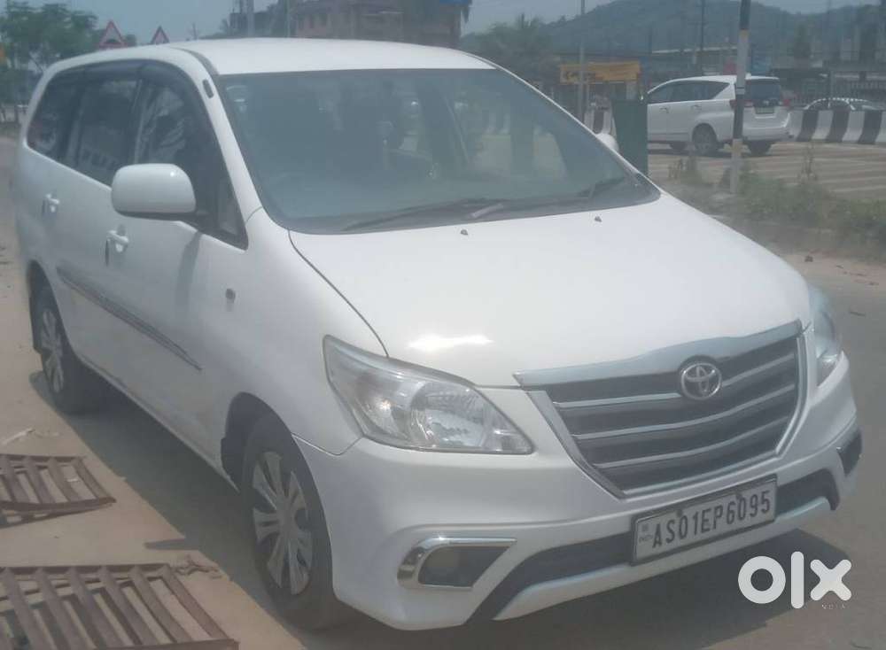 Toyota Innova 2.5 G (diesel) 8 Seater, 2015, Diesel