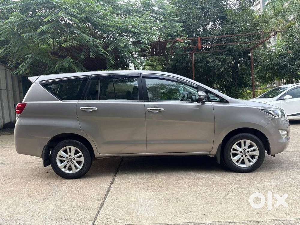Toyota Innova Crysta 2.4 G Mt 8s, 2017, Diesel