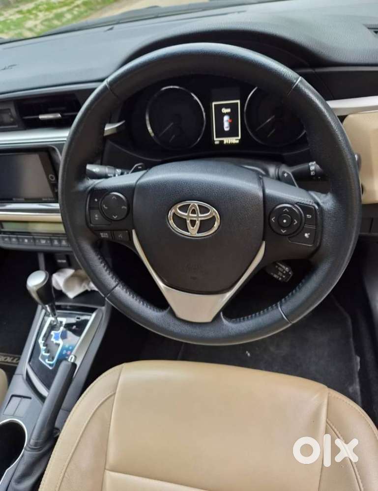 Toyota Corolla Altis Vl, 2016, Petrol