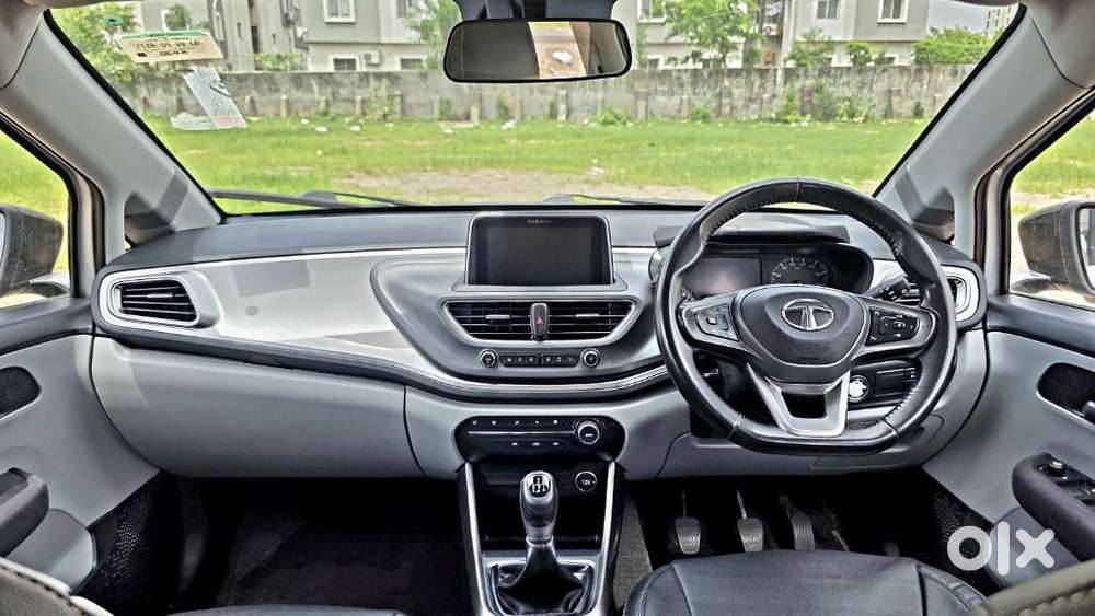 Tata Altroz Xz, 2020, Petrol