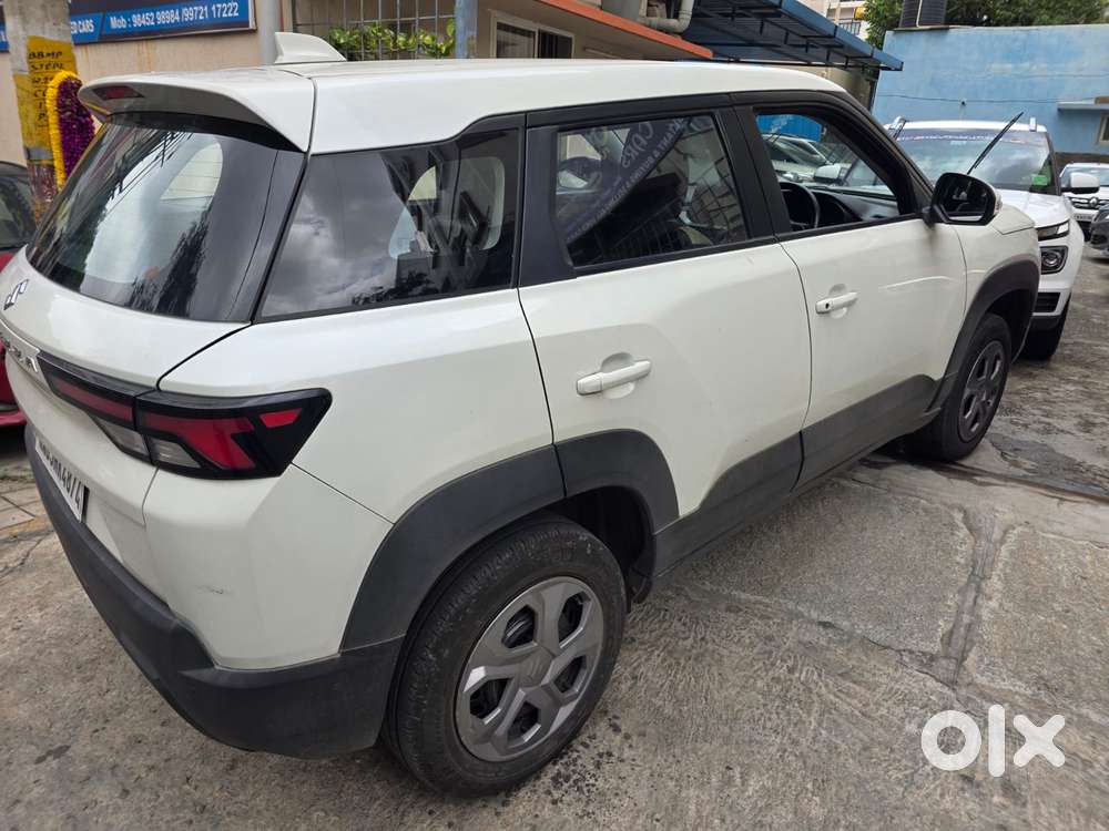 Maruti Suzuki Brezza 1.5 Vxi Smart Hybrid, 2024, Petrol