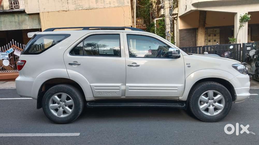 Toyota Fortuner 3.0 4x4 Manual, 2010, Diesel