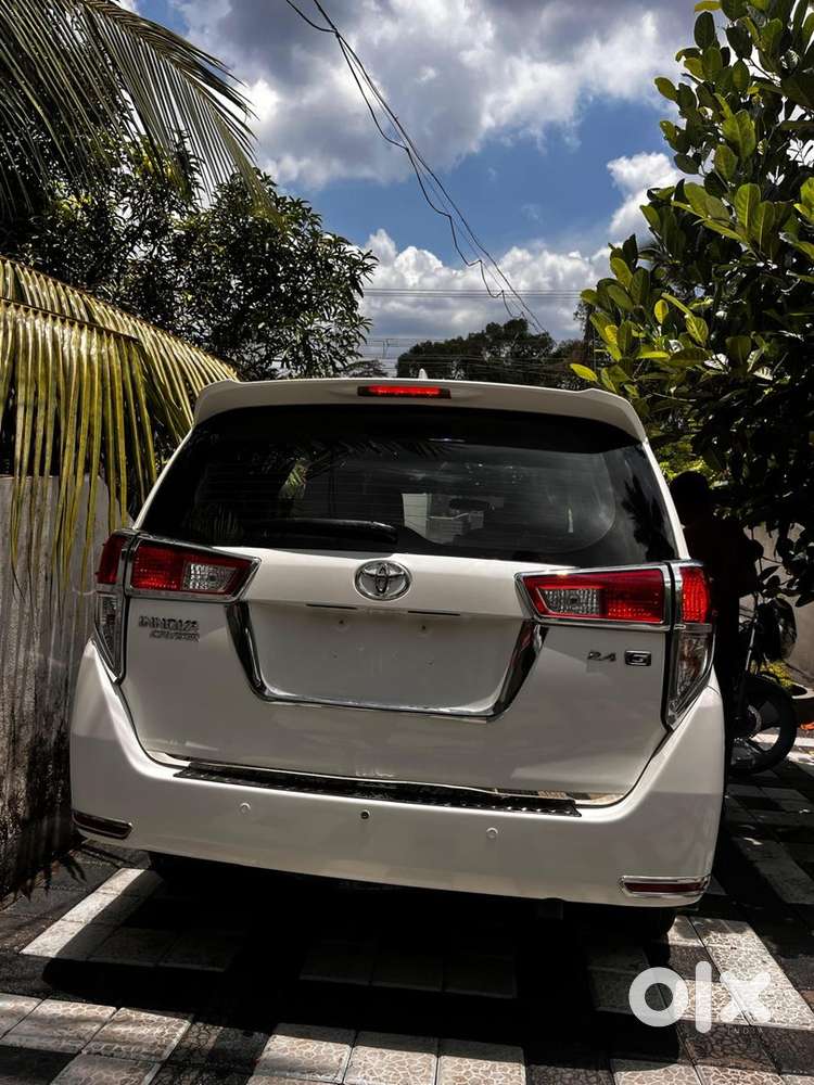 Toyota Innova Crysta 2018