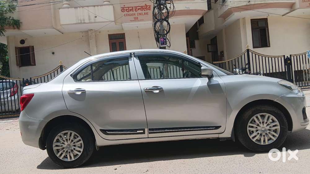 Maruti Suzuki Dzire 1.2 Lxi, 2017, Petrol