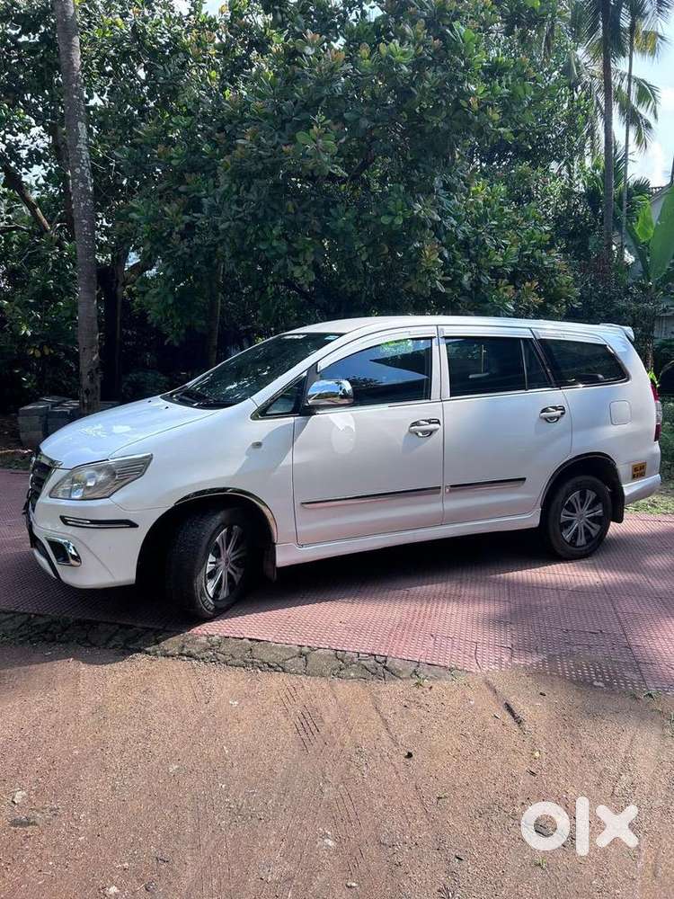 Toyota Innova Diesel 225000 Km Driven