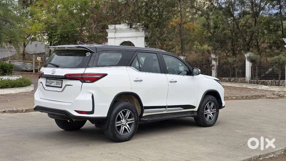 Toyota Fortuner 2019 Diesel  Mt 1st Owner102000 Km Driven