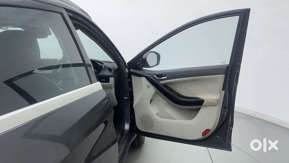 Tata Nexon 1.5 Revotorq Xza Plus S Amt, 2021, Petrol