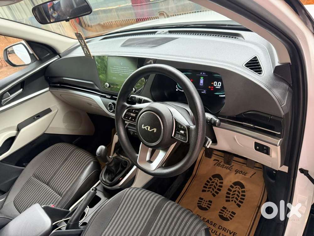 Kia Carens Prestige 2022