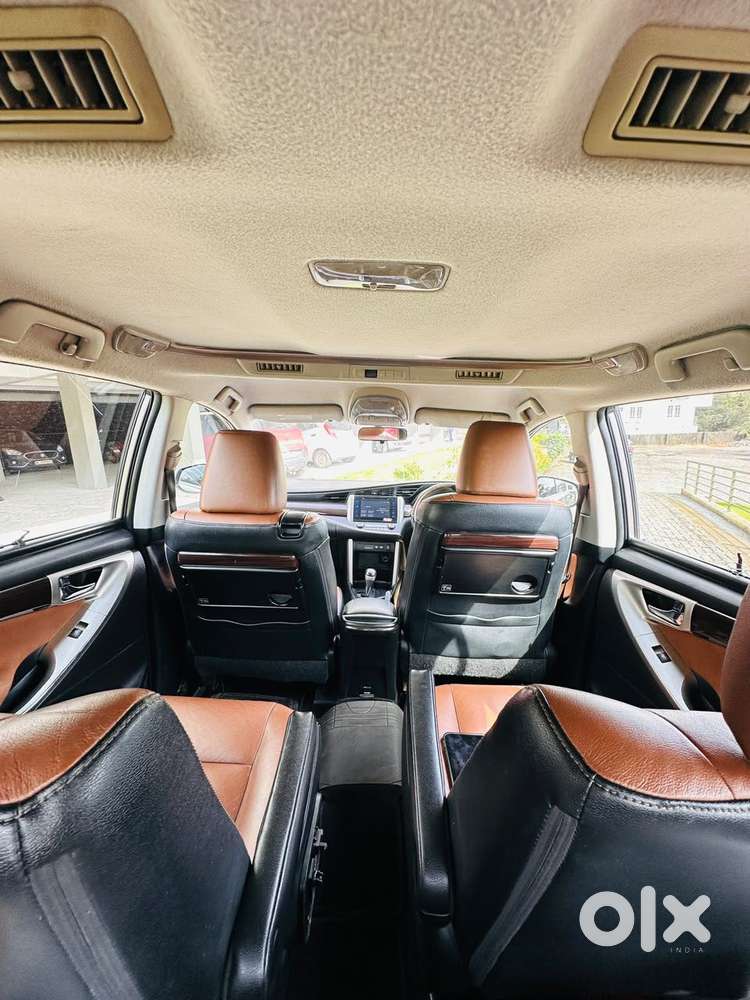 Toyota Innova Crysta 2.8 Zx At, 2016, Diesel