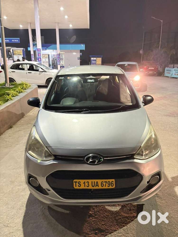 Hyundai Xcent 2016 Diesel 300000 Km Driven