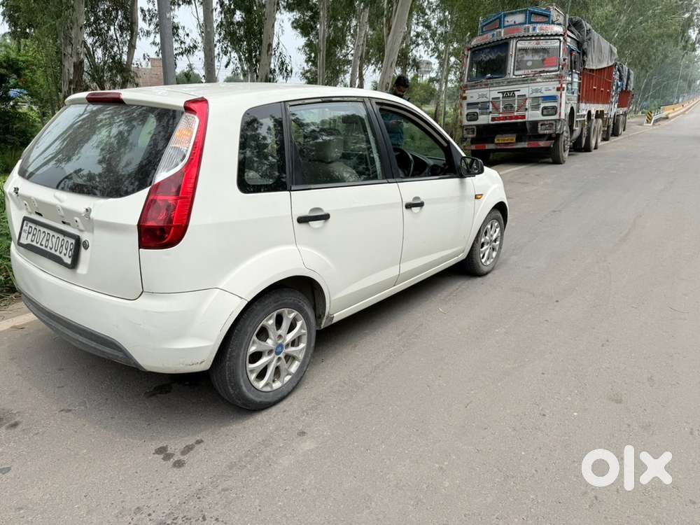 Ford Figo Petrol 2011
