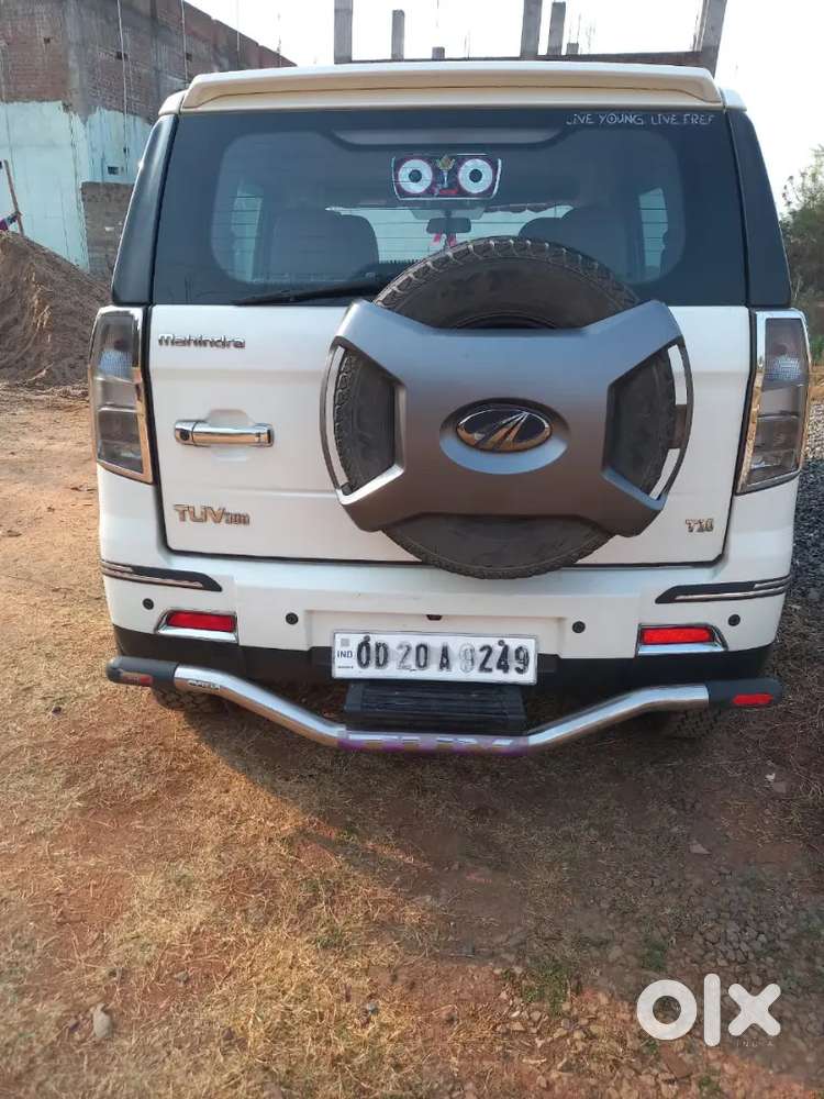 Mahindra Tuv 300 2019 Dual Tone