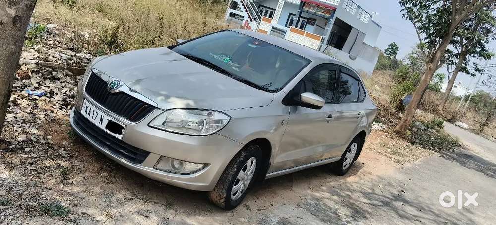 Skoda Rapid 2012