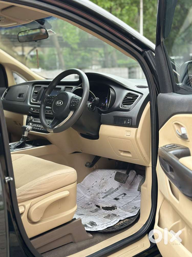 Kia Carnival Premium, 2021, Diesel