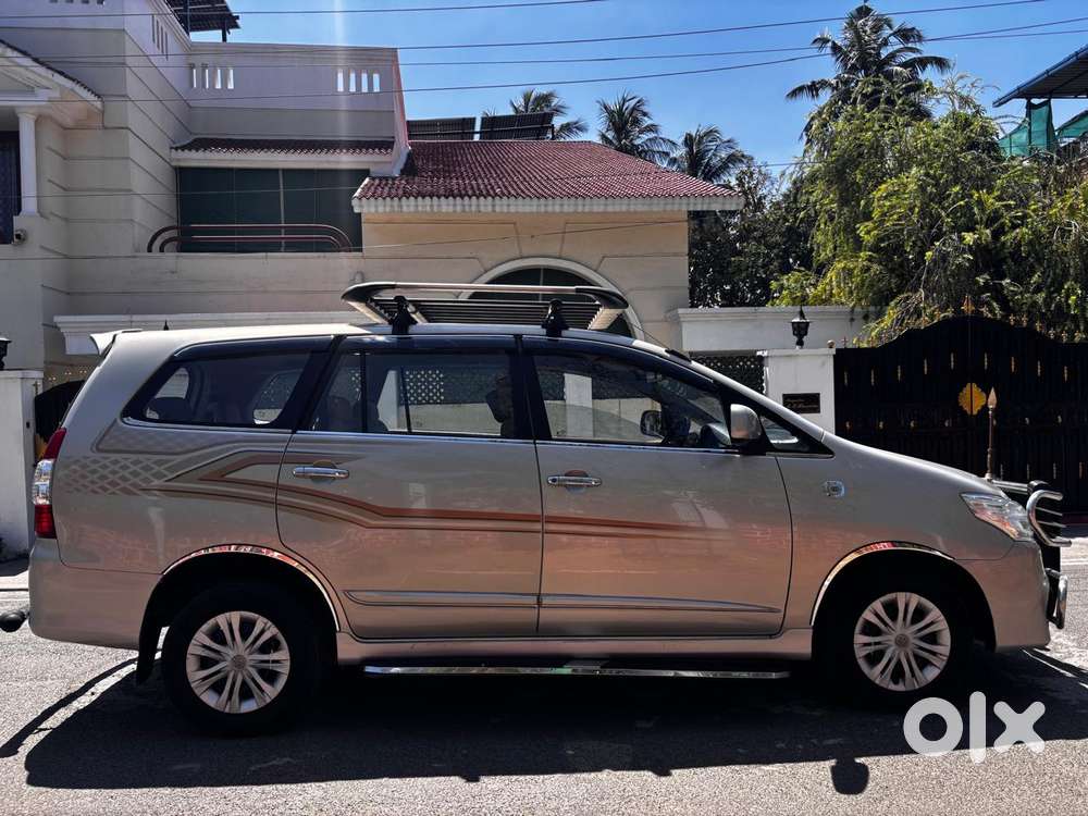 Toyota Innova 2.5 Gx 8 Str Bs-iii, 2016, Diesel